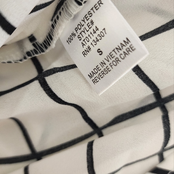 Lumière Collared Rolled Sleeve Peplum Waist Grid Print Blouse-(Small) - Picture 8 of 9